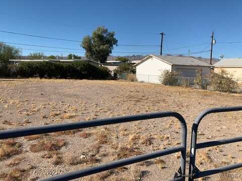 2035 Hualapai Drive, Bullhead City, AZ 86442