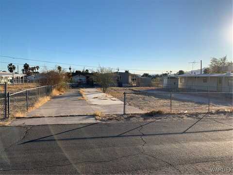 580 N Malibu Circle, Bullhead City, AZ 86442