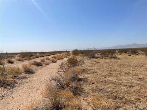 S Desert View Trail, Golden Valley, AZ 86413