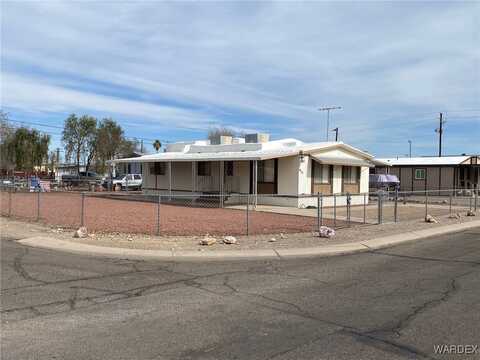975 Surf Spray Drive, Bullhead City, AZ 86442