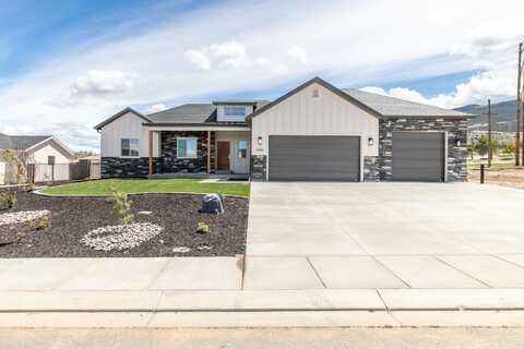4240 N Tomahawk DR, Enoch, UT 84721