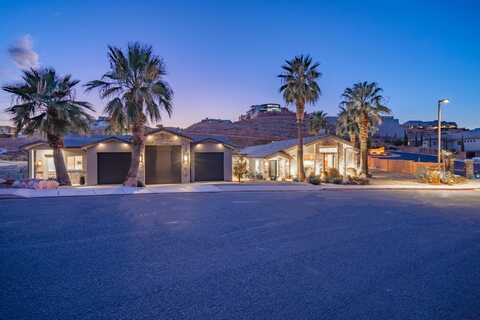 1297 W Lions Head DR, Washington, UT 84780