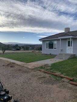 345 E 300 S, Escalante, UT 84726