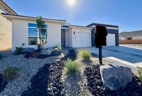 2826 E Smith Creek DR, Washington, UT 84780