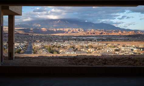 2784 E Gneiss DR, Saint George, UT 84790