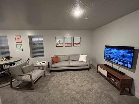 128 N Lone Rock Drive, Hurricane, UT 84737