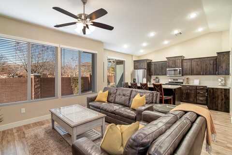 443 N Puerta DR, Washington, UT 84780