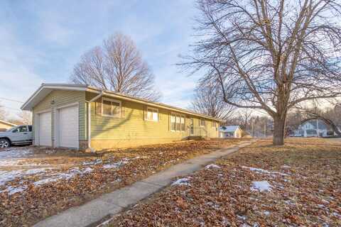 205 S Cherry Street, Traer, IA 50675