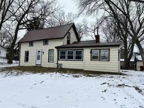 812 NE 8th Street, Independence, IA 50644