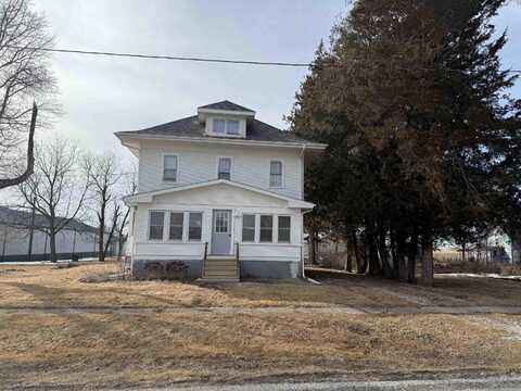 208 Washington Street, Holland, IA 50642