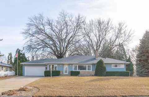 526 Midlothian Blvd., Waterloo, IA 50701