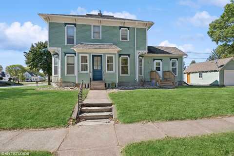 303 NW 3rd Street, Waverly, IA 50677