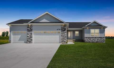 4718 Wild Horse Drive, Cedar Falls, IA 50613