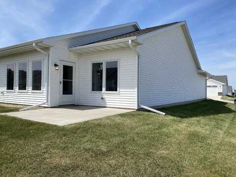 485 Autumn Lane, Cedar Falls, IA 50613