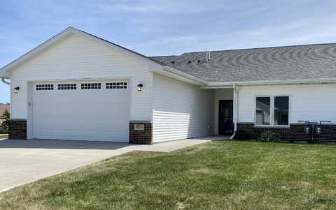 485 Autumn Lane, Cedar Falls, IA 50613