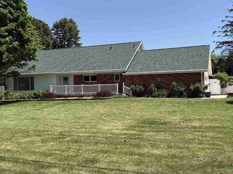 3535 Ansborough Avenue, Waterloo, IA 50701