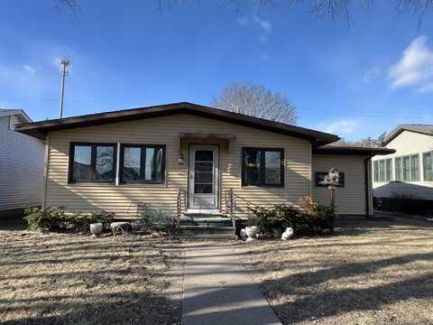 514 N 2nd Street, Guttenberg, IA 52052