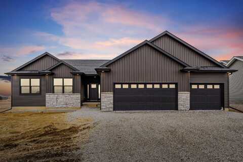 2826 Autumn Woods Drive, Cedar Falls, IA 50613