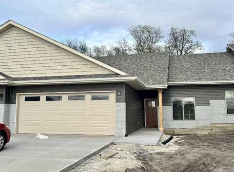 1789 Golf Course Boulevard, Independence, IA 50644