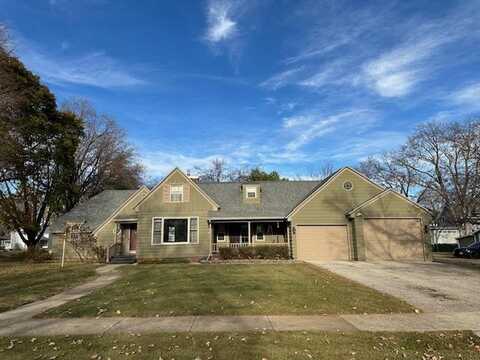 201 Hulin Street, Charles City, IA 50616