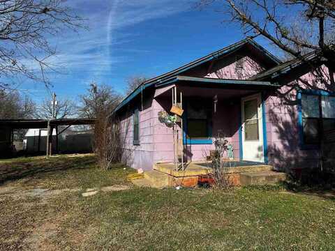 617 N ELECTRA STREET, Electra, TX 76360