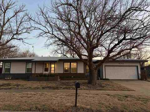 904 S MAIN STREET, Electra, TX 76360