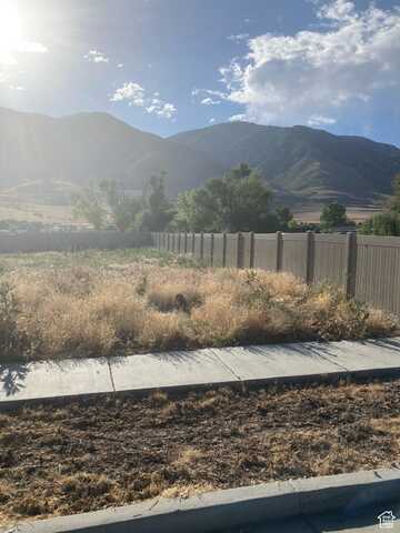 8048 N PARK, Lake Point, UT 84074