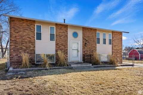 1092 N 575 W, Clinton, UT 84015