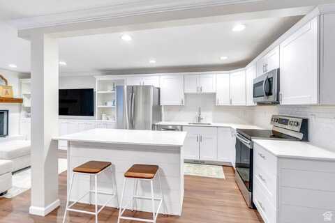 8156 S COTTONWOOD HILLS E, Sandy, UT 84094
