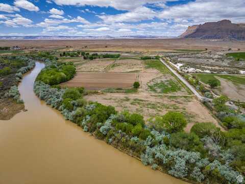 LONG, Green River, UT 84525