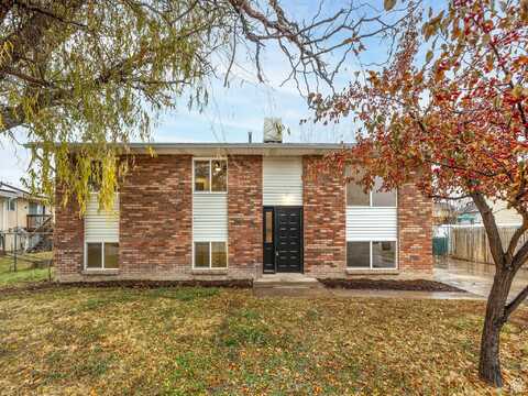 2118 N 900 W, Clinton, UT 84015