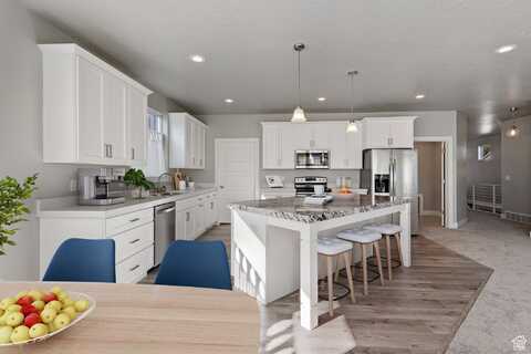 7279 S KENADI S, West Jordan, UT 84084