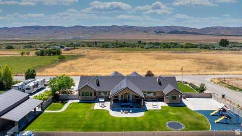 1405 S 200 W, Mona, UT 84645