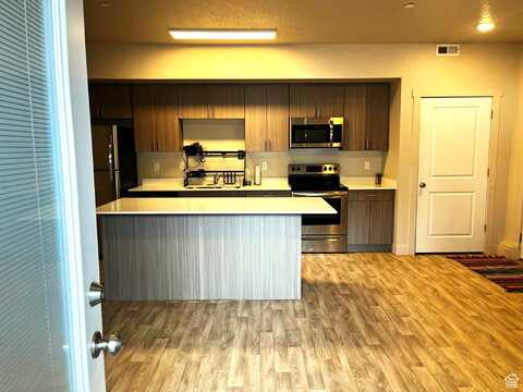 154 E 7TH S, Ogden, UT 84404