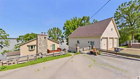 62 Lakeshore Dr, New Concord, KY 42076