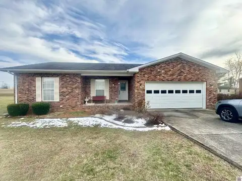 41 Rhett Blvd, Cadiz, KY 42211