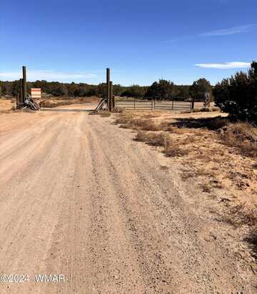 57&64 County Road 7209, Sanders, AZ 86512