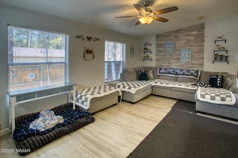 488 W Heller Lane, Lakeside, AZ 85929