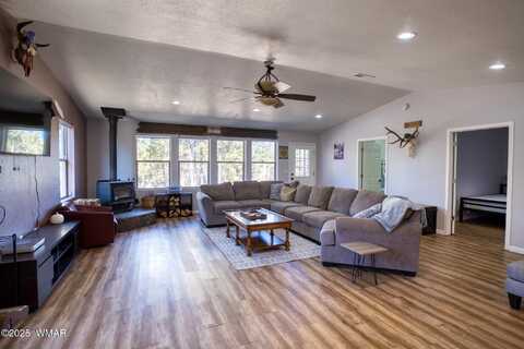 2024 Ponderosa Trail, Overgaard, AZ 85933