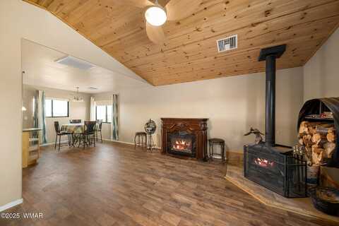 8286 Pinon Drive, Show Low, AZ 85901