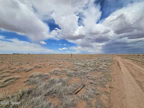 7924 Riviera Boulevard, Holbrook, AZ 86025