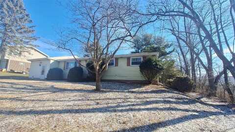 317 Patton Ln, Derry, PA 15671