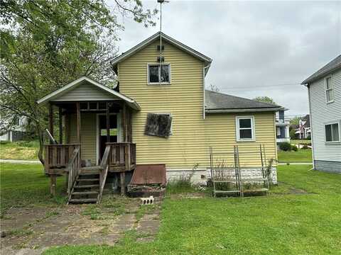 203 Johnston Rd, Bentleyville, PA 15314