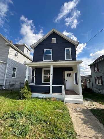 226 S 4th St, Youngwood, PA 15697