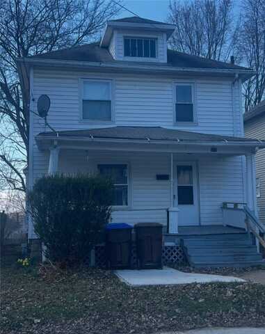 377 Jefferson Ave, Sharon, PA 16146
