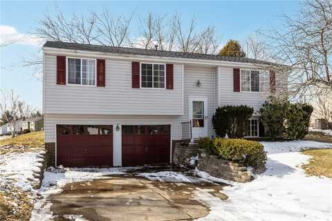 100 Macnab Dr, Crescent, PA 15108