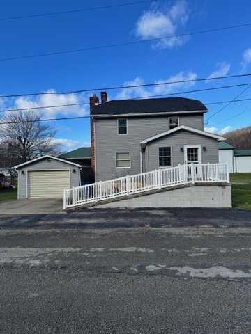 125 Hillview Ln, Connellsville, PA 15462