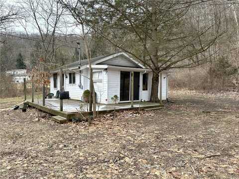 558 Two Mile Run Road, Ligonier, PA 15658