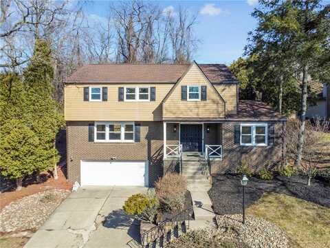 3811 Henley Dr, Churchill, PA 15235