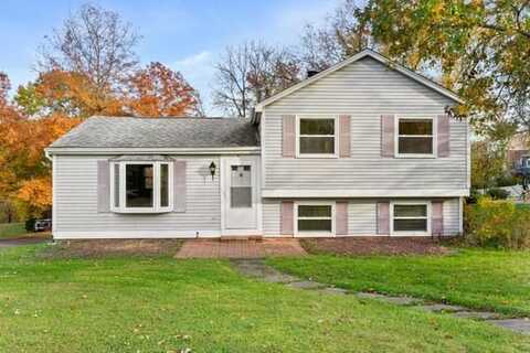 47 Forest Glen Dr, Imperial, PA 15126